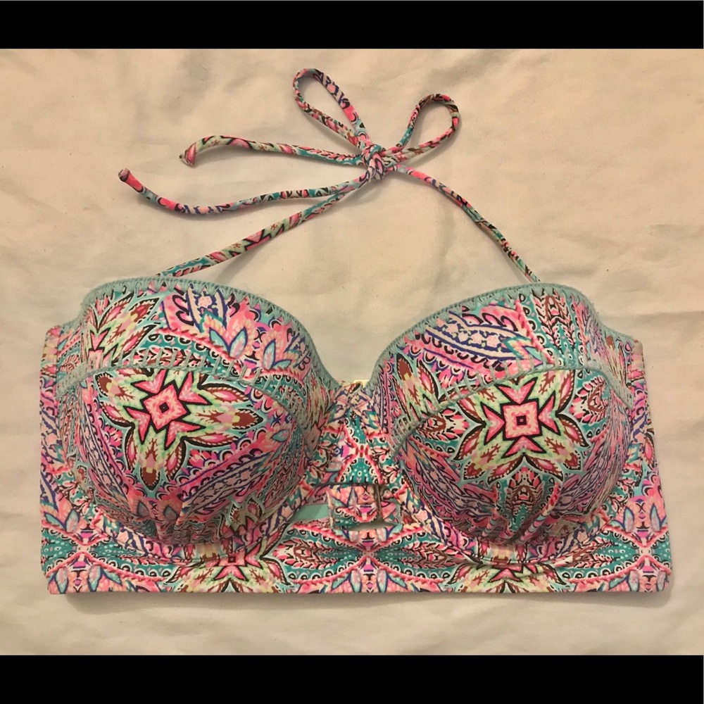 Women’s shade and shore bikini top